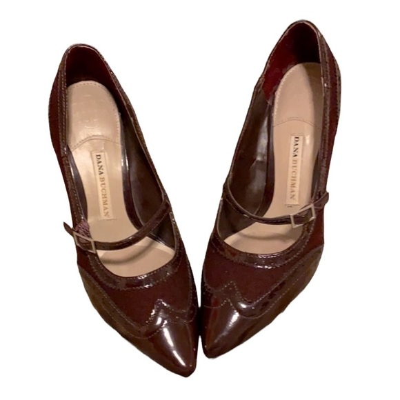 Dana Buchman Sz 8, pointed wingtip shoe, excellent detail. Very stylish. - Picture 2 of 14